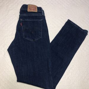 Levis Classic Straight Jeans Womens Sz 26x30 Relaxed Mid-Rise Stretch Dark Wash